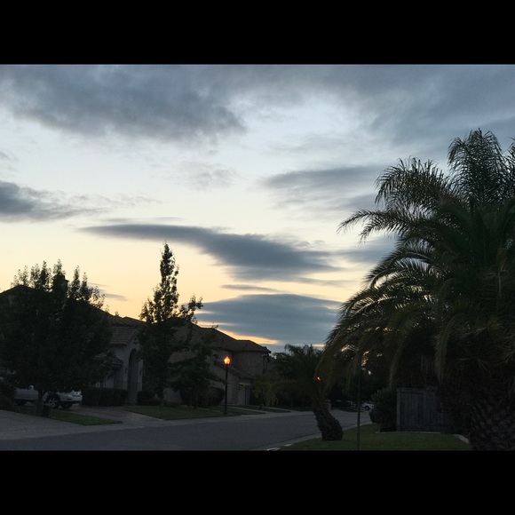 Meet your Posher, N - Picture 1 of 1